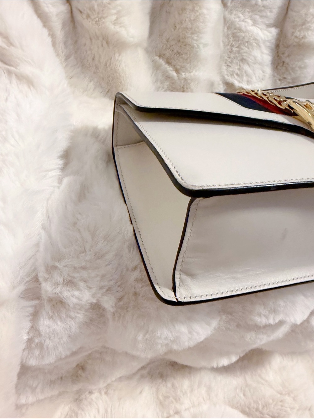 Gucci Sylvie small shoulder bag - Picture 6 of 15